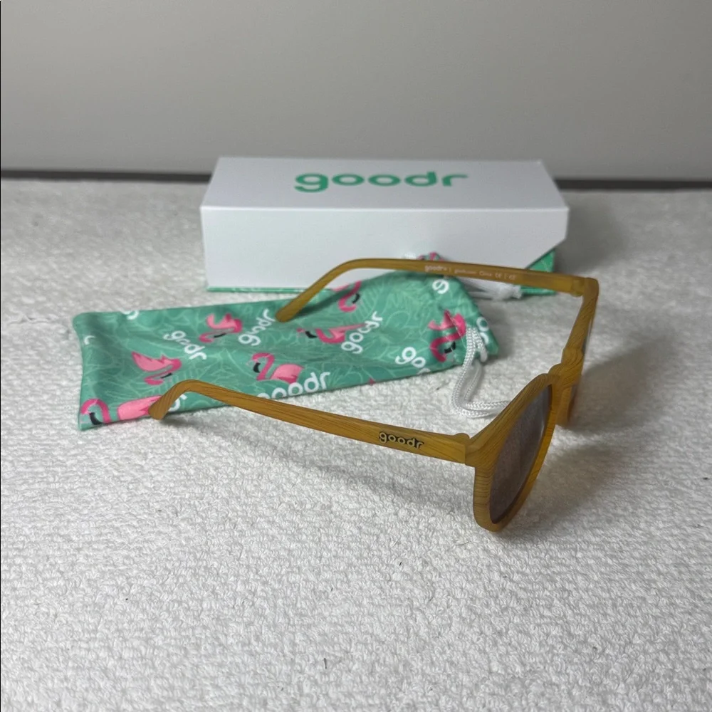 goodr Bodhi’s Ultimate Ride Circle G Light Brown Adult Sun Glasses (New)